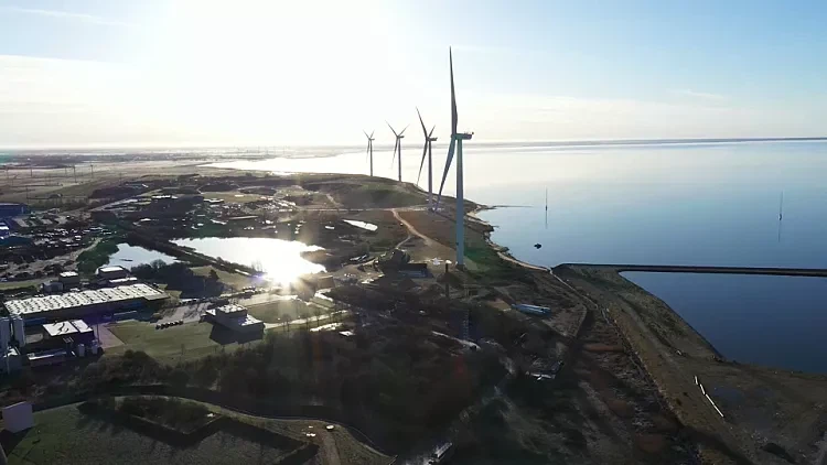 Kakšne so prednosti in slabosti fotovoltaičnih elektrarn?
